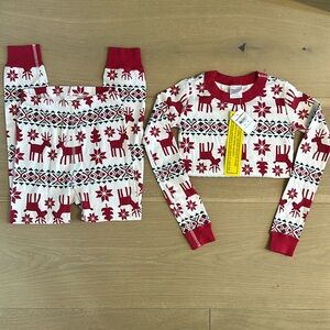 NWT Hanna Andersson size 6-7 christmas pajamas
